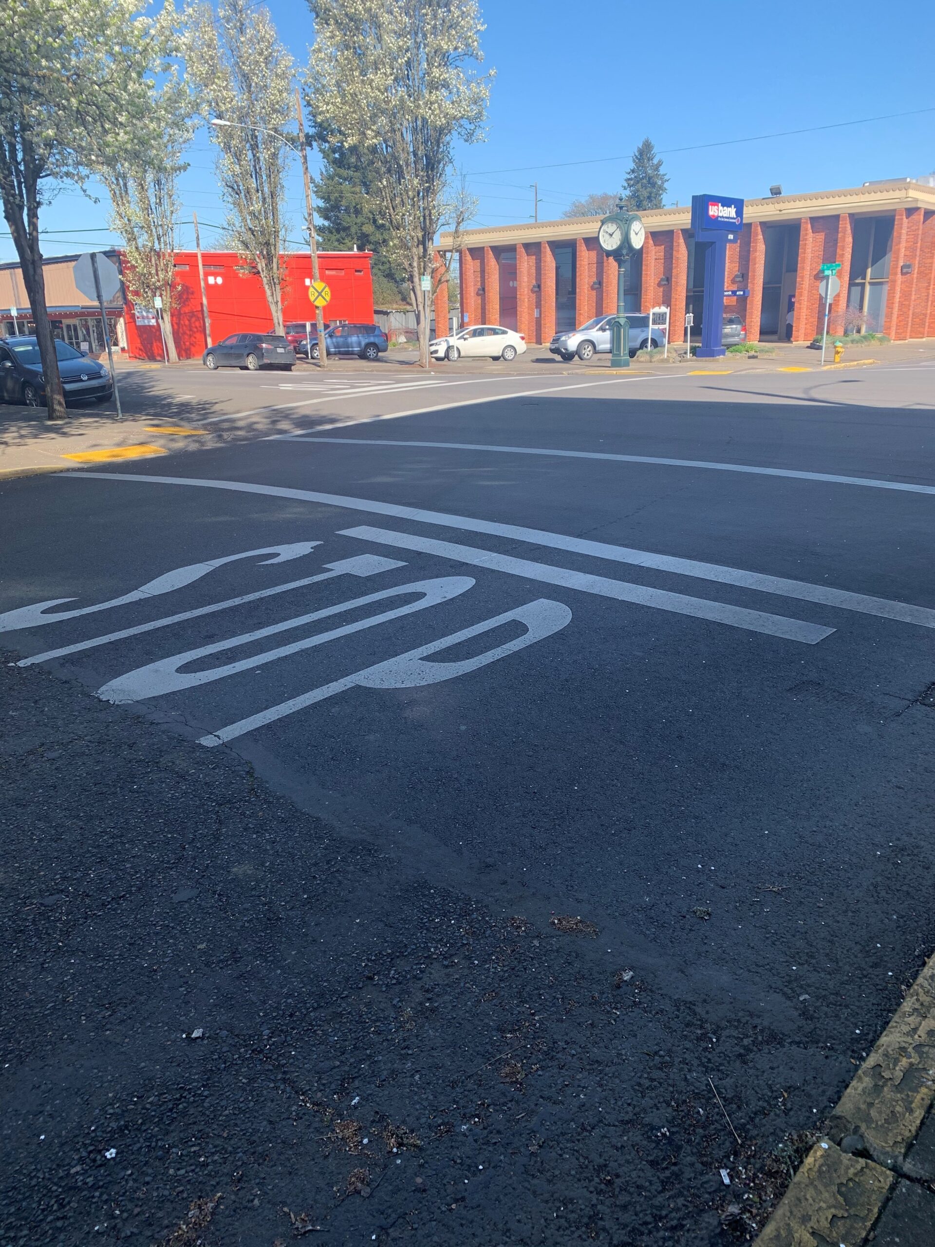 Intersection at 6th Avenue and Greenwood Street